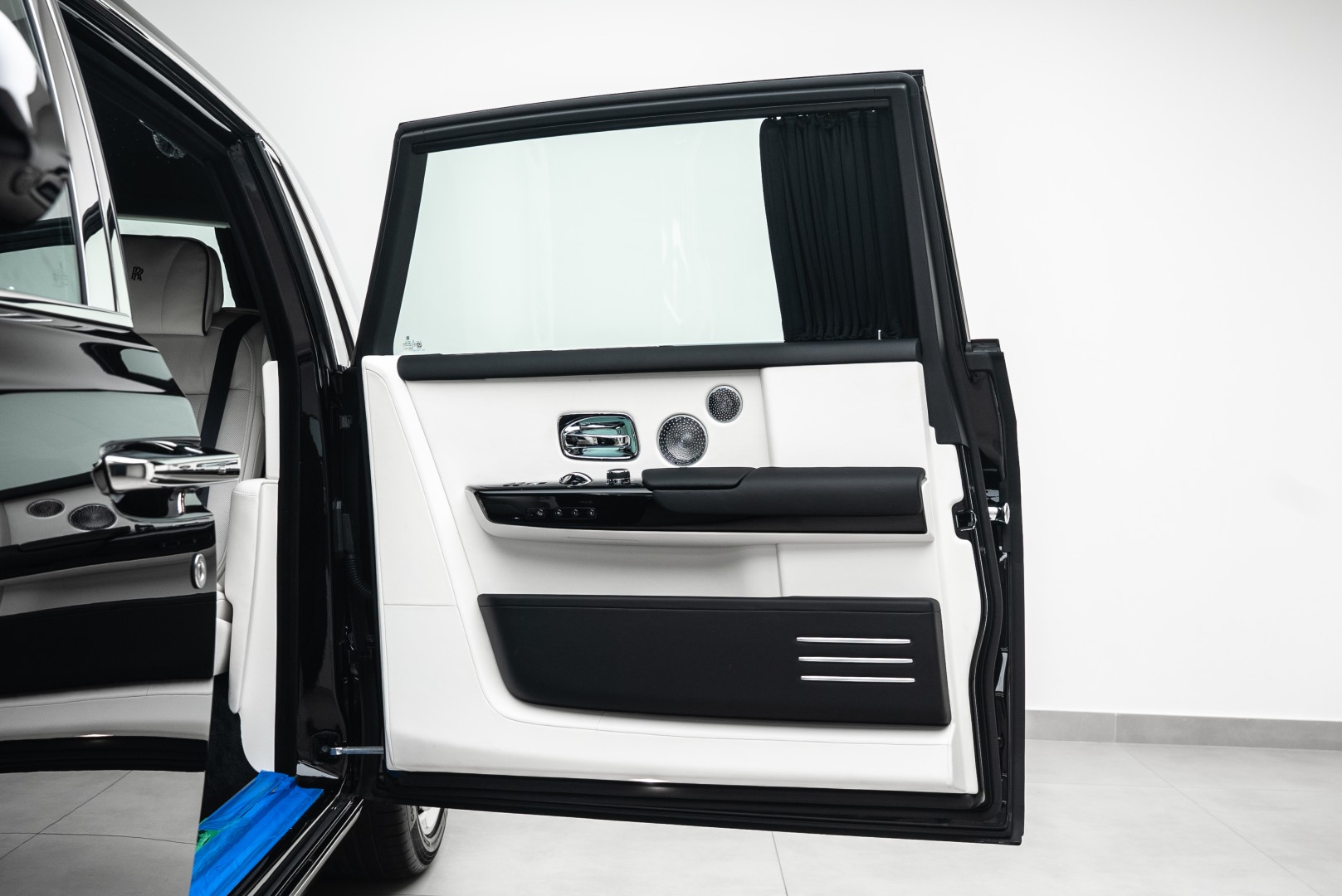 2026 ROLLS ROYCE PHANTOM EWB | GCC | MAIN DEALER WARRANTY SERVICE | VIP REAR SEATS
